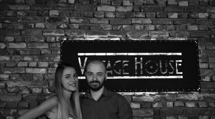 Как любовта към музиката събира двама млади изпълнители в общ проект Vintage House 5