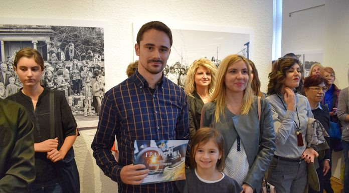 Наградиха участниците във фотоконкурса на район „Централен“: „Защото ме е грижа“ Никола Шивачев