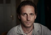 Иван Юруков- изобличител на човешката слабост в “Пилето, което казва КУ“ Иван Юруков