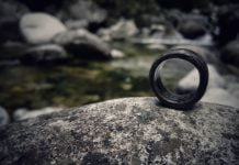 Кубера – източният бог, който вдъхновява Деница Илиева да създава пръстени от дърво кубера пръстени