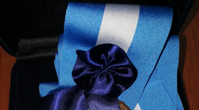 Петър Анастасов става „Почетен гражданин на град Пловдив“ Почетен знак