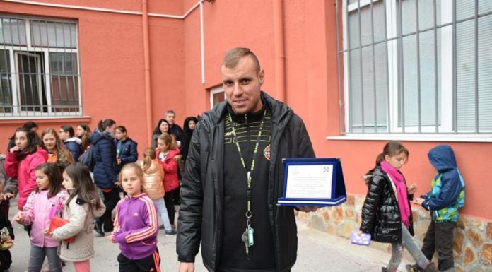 ОУ “Екзарх Антим I” получи пособия за спорт в рамките на проекта „Спортно междучасие“ ОУ “Екзарх Антим I”