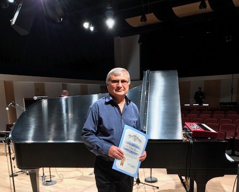 Пловдивски професор с благодарствена диплома от кметството на Лос Анджелис Todor Kirov