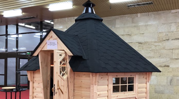 Да се пренесеш в Лапландия с новите грил-барбекю къщички