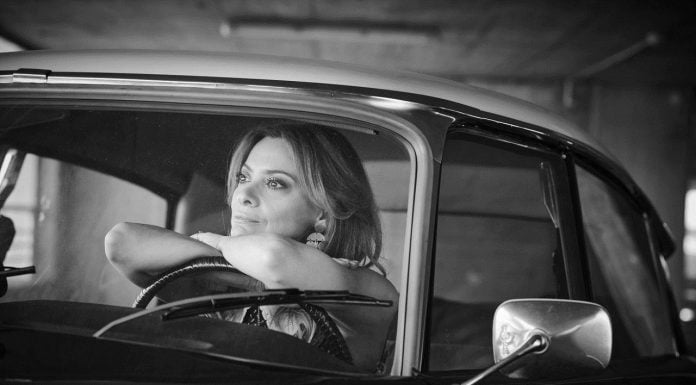 Мира Кацарова представя новия си музикален проект в Пловдив