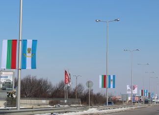 Над 300 нови знамена се веят в Пловдив за Трети март