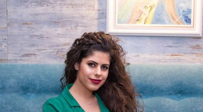 Краси Гешева дарява абитуриентски рокли и костюми на младежи в нужда Krasi Gesheva - Краси Гешева