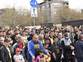 Пловдивчани излязоха на протест за стадион „Ботев“ Botev