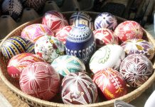 Традиции и обичаи от три държави в изложбата: „Великден в България,Чехия и Словакия“ pisani qjca