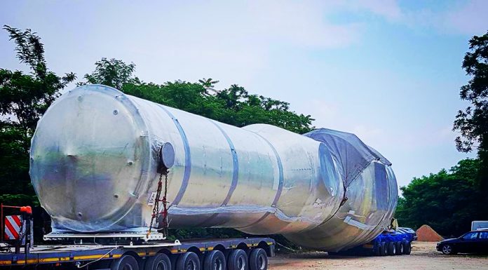 Тир с извънгабаритен товар потегли от Пловдив, при специални мерки за движение