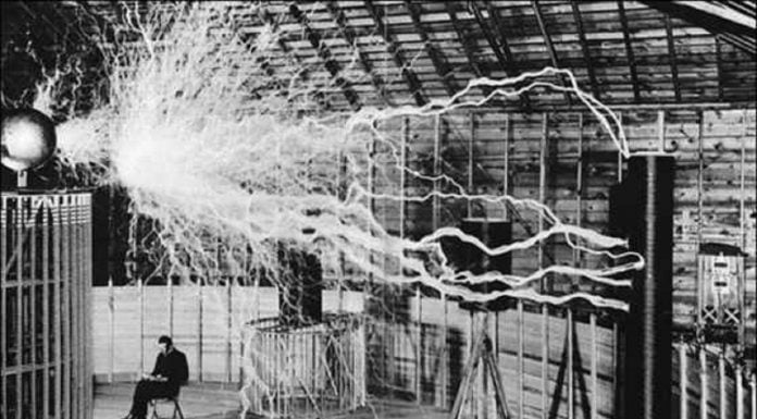 Любопитни снимки от мигове в историята