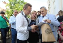 Заместник-кметът по култура и туризъм Александър Държиков се завърна от Украйна