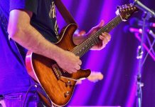 Народна музика и рок ръка за ръка в третия ден на Полинеро рок фест