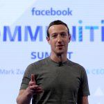 Facebook си остава безплатен, но групите стават платени?