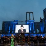 Opera open