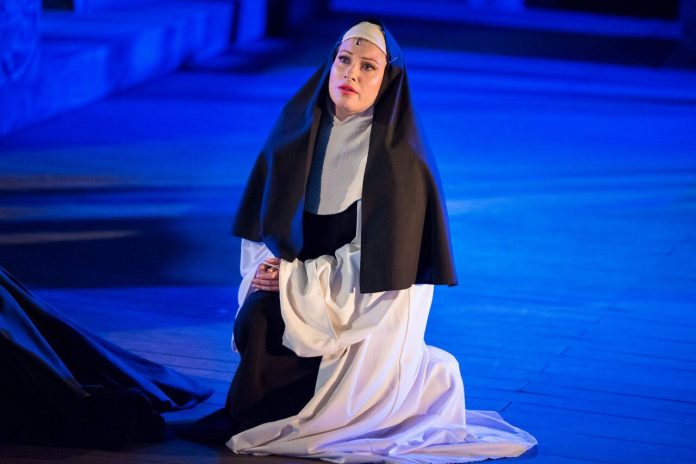 Joana Parizi Joana Parizi