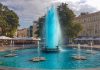 Синя вода потече във фонтана пред Общината