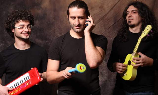 Музиката като изначално божествено сътворение в спектакъла “Бог Рок” Bog Rock