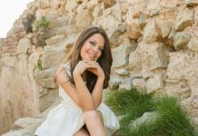 Стефани Илиева- момичето, за което музиката е пътуване в безкрайните дебри на душата Stefani Ilieva