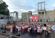 Откриването на Международен фолклорен фестивал-Пловдив 2018 препълни Античния театър Open