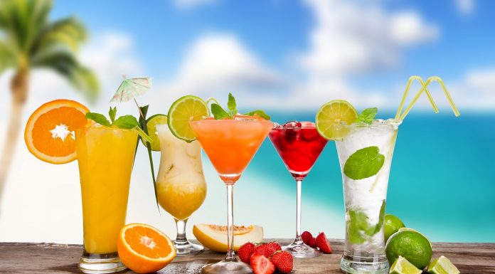 Пет класически коктейли за горещите летни дни coctail