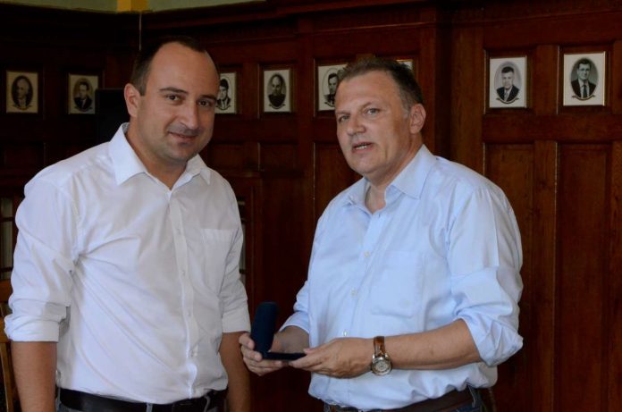 sreshta_poslanik_malta (3)