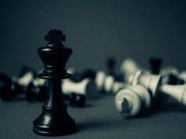 Мисли за успех battle-black-and-white-blur-131616