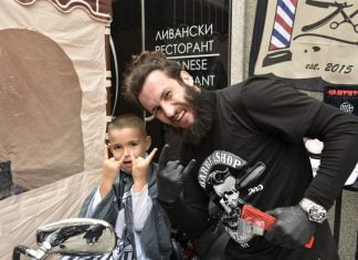 Бръснари на мотори – само Barber shop Contact и само в Капана Barber shop Contact