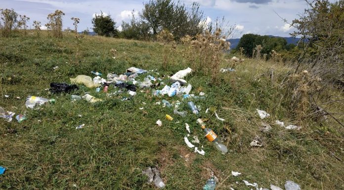 Боклуците, които родолюбието оставя след себе си bokluci_gela