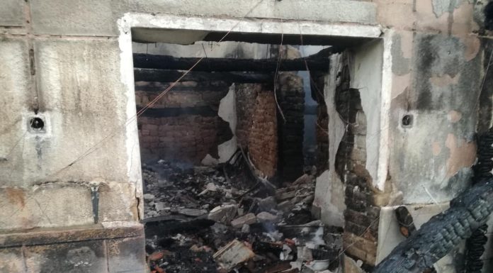 Къщата на семейство в Хисаря изгоря. Нуждае се от помощ! Хисаря