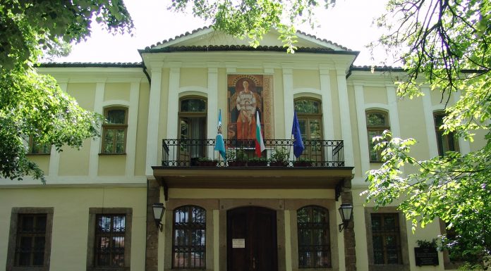 Въздействаща художествено-музикална 3D проекция представя творчеството на Златю Бояджиев k_Zl. Boaidjiev