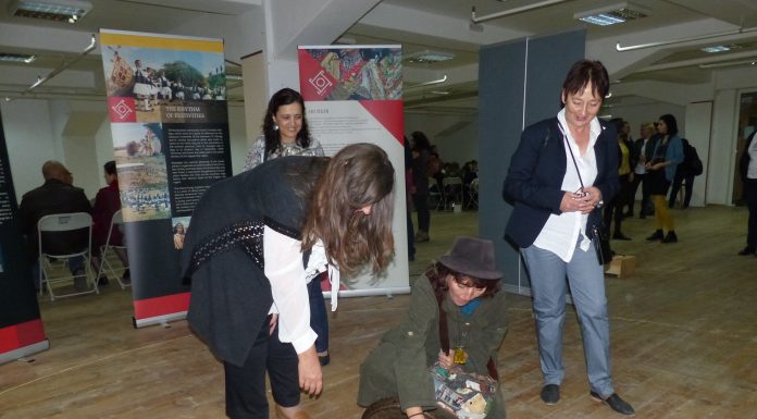 Каракачаните – номадите с черни одежди, но пъстър и вълнуващ живот, подчинен на природата и пазещ традициите Каракачани