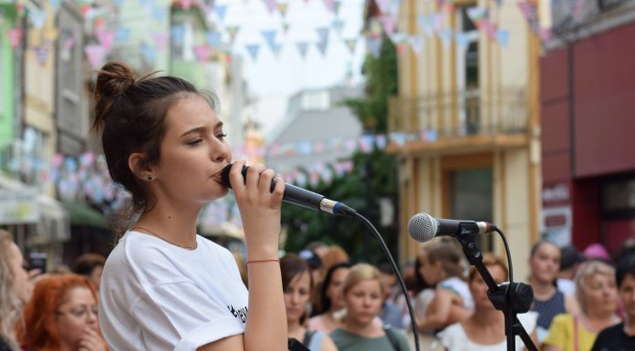Тодор и Мирослава от Арт Войс Център са звездите на церемонията Кмет на годината Мирослава Тодорова