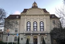 Планета Пайнер ли свали клипа Пловдив 2019? Планета Пайнер ли свали клипа Пловдив 2019?