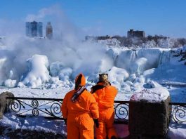 Ниагарският водопад замръзна Ниагарският водопад замръзна