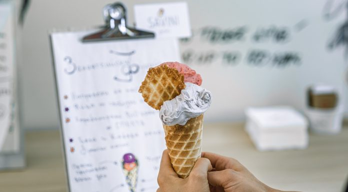 Савина и сбъднатата мечта за чист занаятчийски сладолед в Пловдив Савина и сбъднатата мечта за чист занаятчийски сладолед в Пловдив