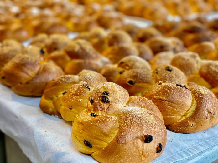 Козунаци дариха любов за Великден