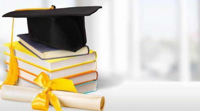 Абитуриенти организират подписка за завършване 2020 Абитуриенти организират подписка за завършване 2020