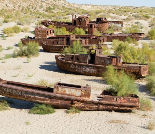 Как за 60 години изчезна едно море или тъжната история на Аралско море Да изчезнеш за 60 години или тъжната история на Аралско море