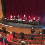 На живо решават съдбата на Хуманитарната гимназия