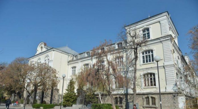 Пловдивчани вразумиха властта за Хуманитарната Пловдивчани вразумиха властта за Хуманитарната