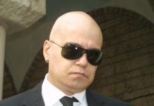 Удар в 7/8 TV! Слави Трифонов се срина здравословно