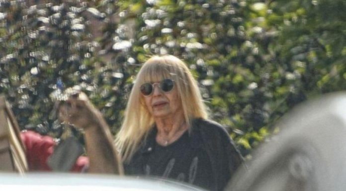 Лили Иванова е отчаяна! Взима драстични мерки