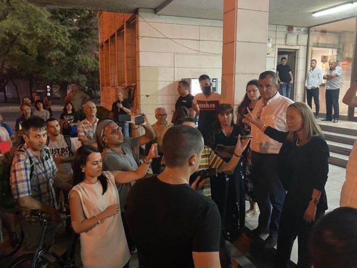 Дани Каназирева дава отчет на гражданите в Пловдив Дани Каназирева дава отчет на гражданите в Пловдив