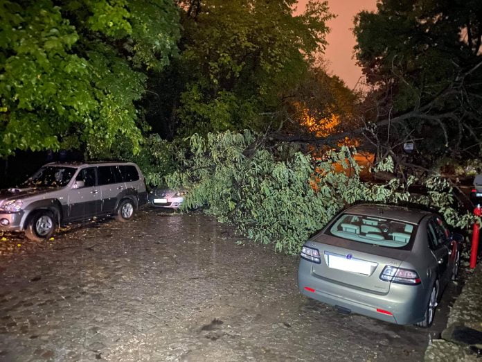 Пожарната не идва, защото не работи на тъмно