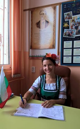 „Деца – слънца“ с пожелания за Коледа от много страни