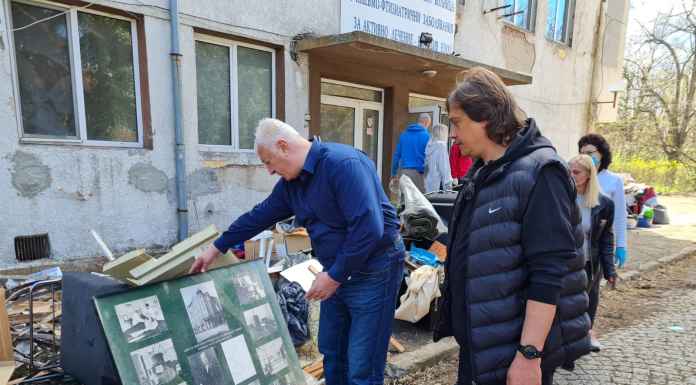 Общоградско почистване: Евтин PR за милиони левове Общоградско почистване: Евтин PR за милиони левове