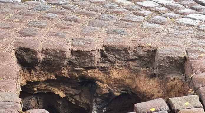 Любомир Чакъров: Г-н Язов, къде са парите?! Любомир Чакъров: Г-н Язов, къде са парите?!