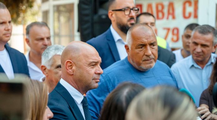 Увеличават администрацията с нов зам.-кмет на район Тракия Бойко Борисов, Костадин Димитров, Георги Гатев, Иван Стоянов