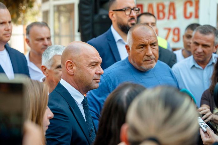 Увеличават администрацията с нов зам.-кмет на район Тракия Бойко Борисов, Костадин Димитров, Георги Гатев, Иван Стоянов